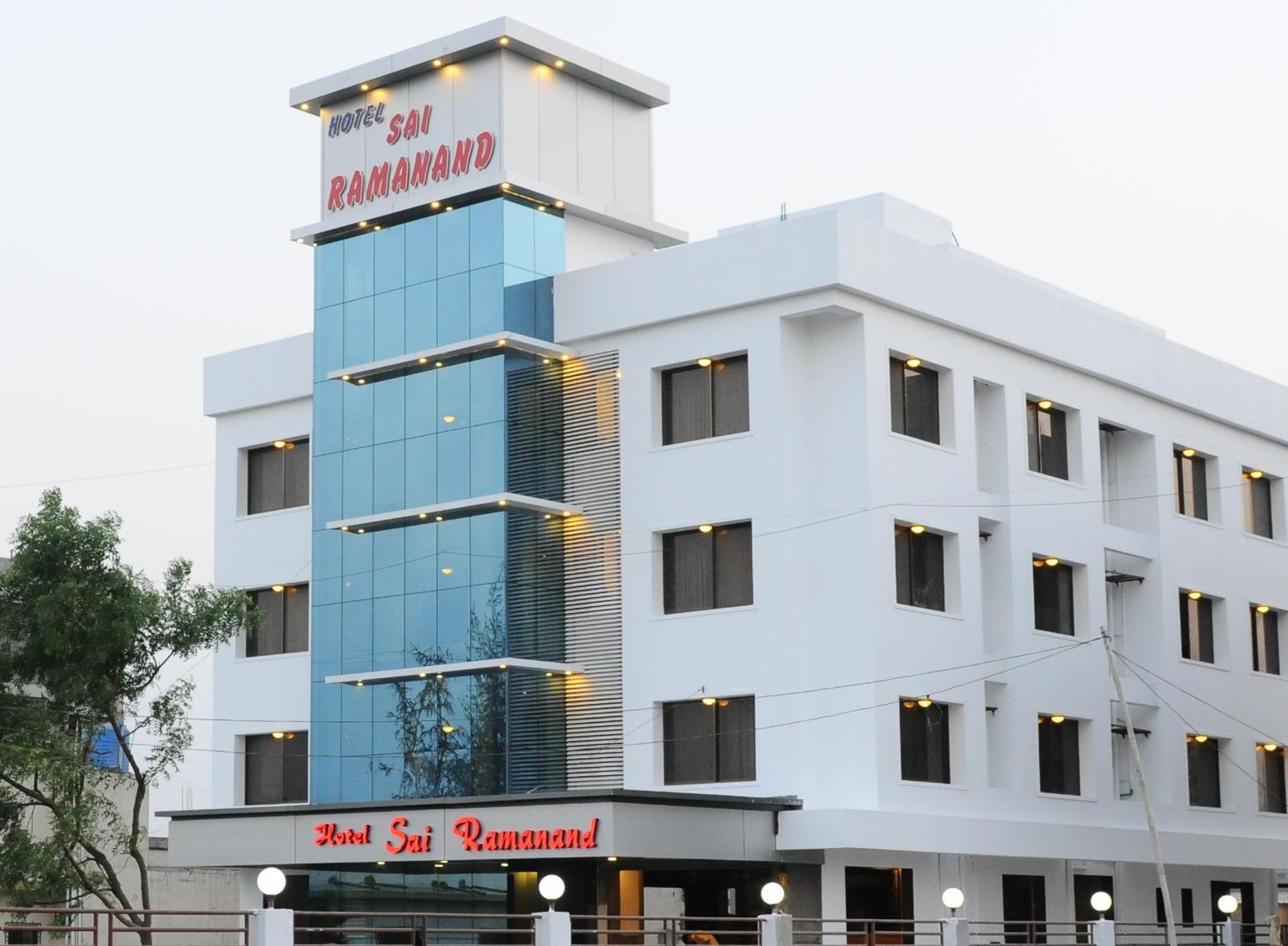 Hotel Sai Ramanand Ширді Екстер'єр фото