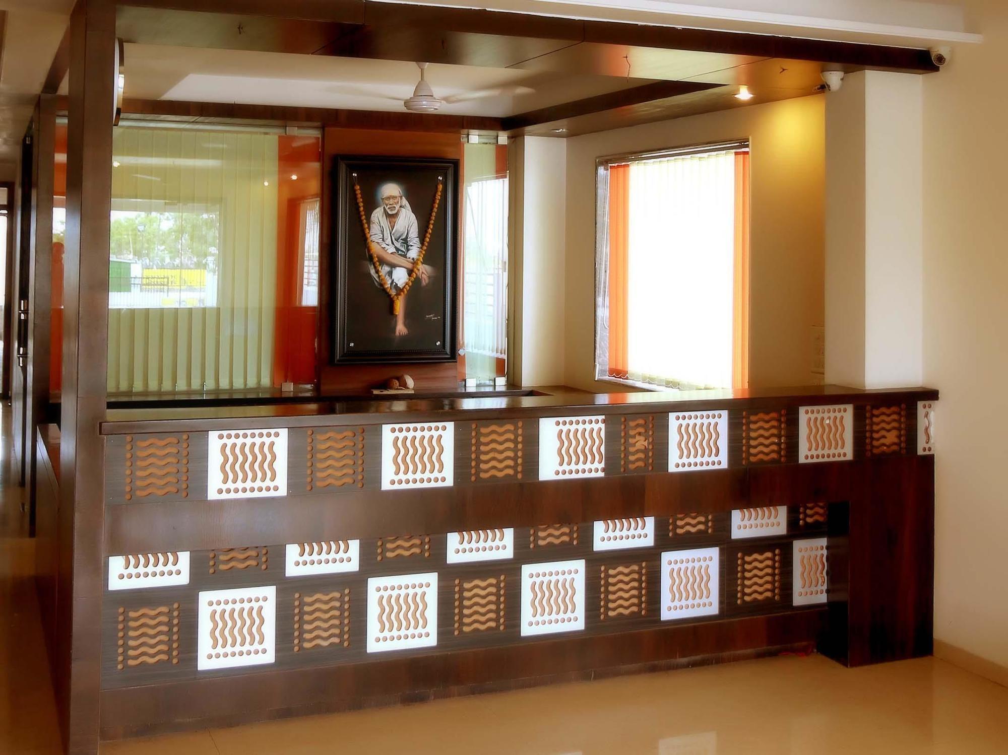 Hotel Sai Ramanand Ширді Екстер'єр фото